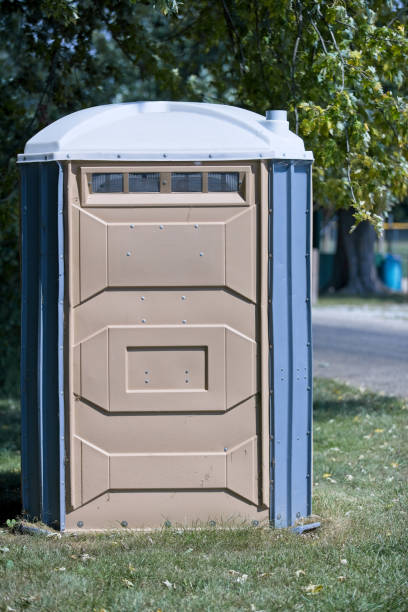 Best Portable restroom trailer rental  in Morgantown, IN